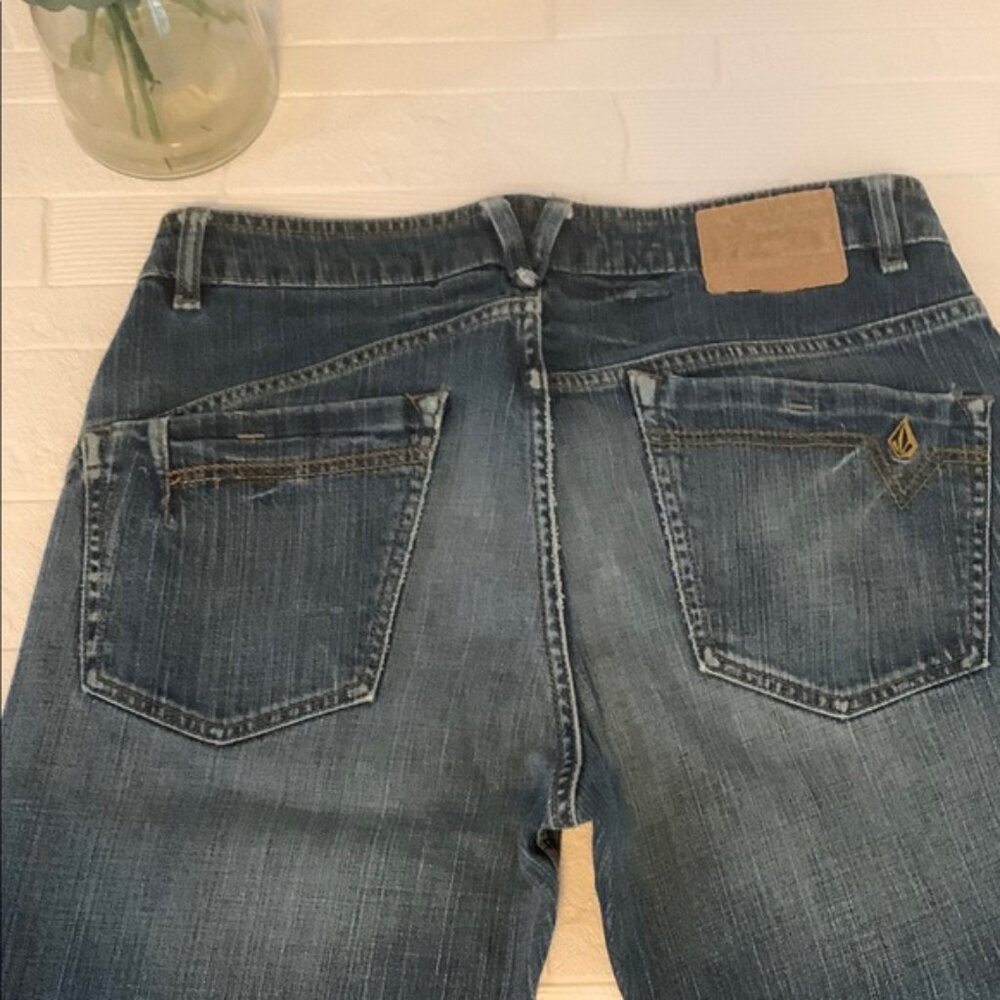 Volcom jeans and T-shirt set - Picture 5 of 7